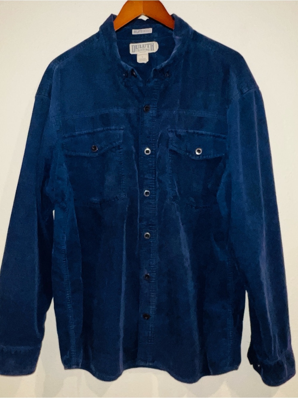 Duluth Trading Company Men's navy blue Corduroy Shirt Untucked size Large